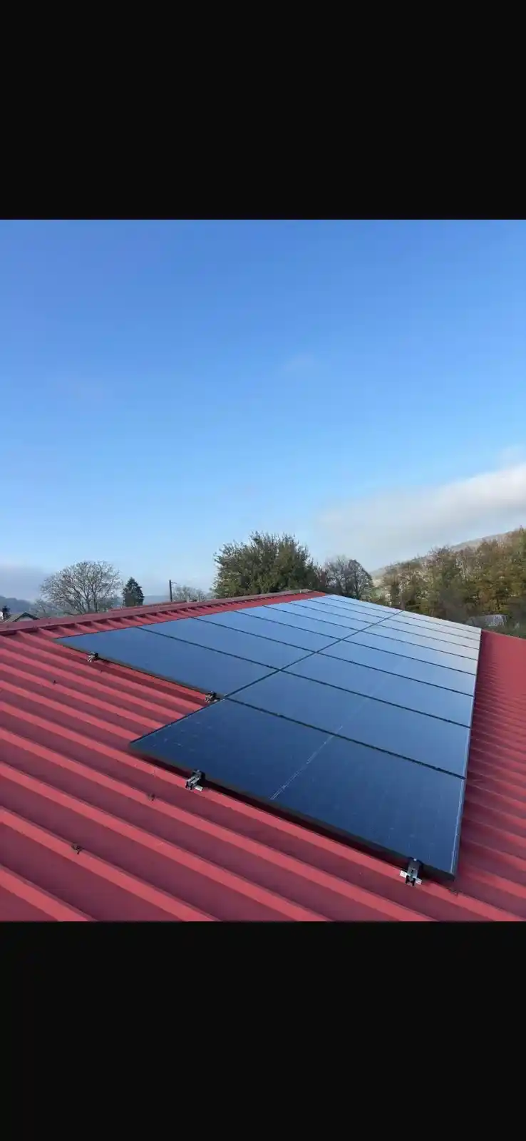 Installation photovoltaïque sur bac acier bleu en Moselle